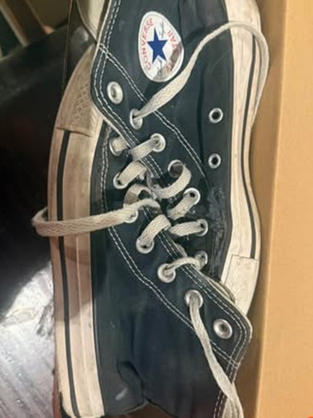 Converse Chuck Taylor All Star High Top Shoes - Men's 4 / Women's 6